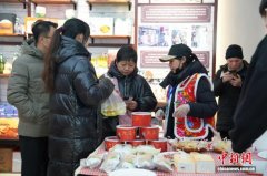 “中国猛犸象故乡”青冈农特产走俏哈尔滨 黑土地“年味”飘香引客来